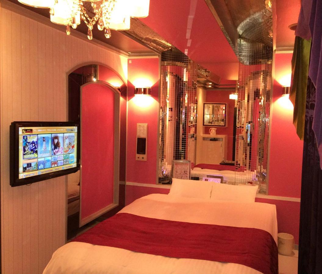 סאסבו Hotel Park Hill מראה חיצוני תמונה
